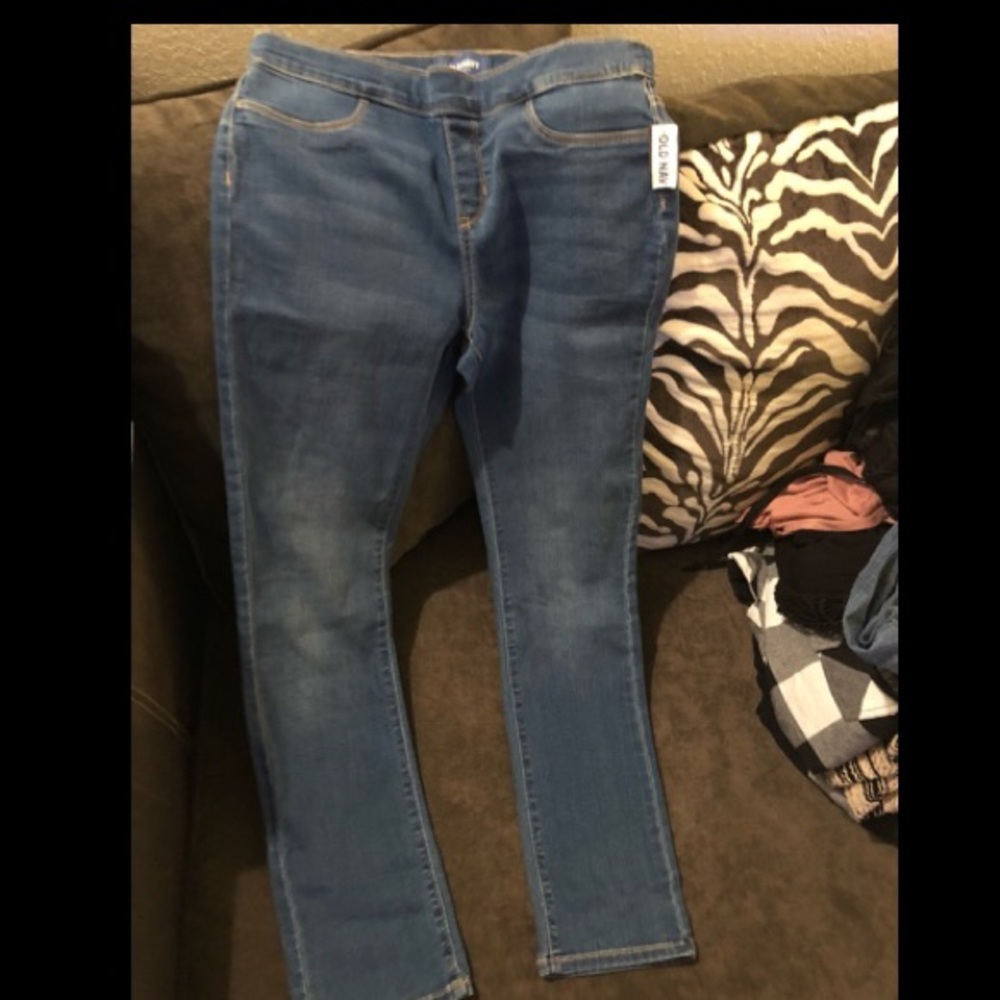 Blue skinny jeans